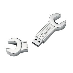 8 GB gravírovaný USB klíč ve tvaru francouzského klíče 8 GB gravírovaný USB klíč ve tvaru francouzského klíče