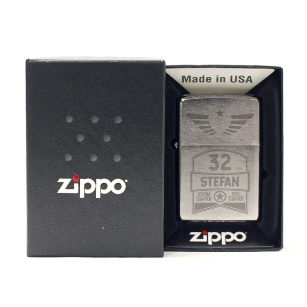 Personalizovaný Zippo® výroční zapalovač Personalizovaný Zippo® výroční zapalovač